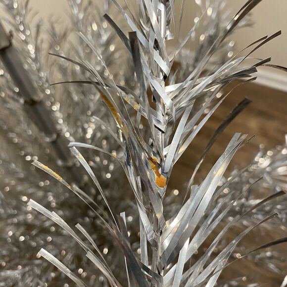 Vintage Aluminum Christmas Tree 6ft Sapphire Regal W/ Box 60s 70s 52 branch READ - Picture 13 of 16